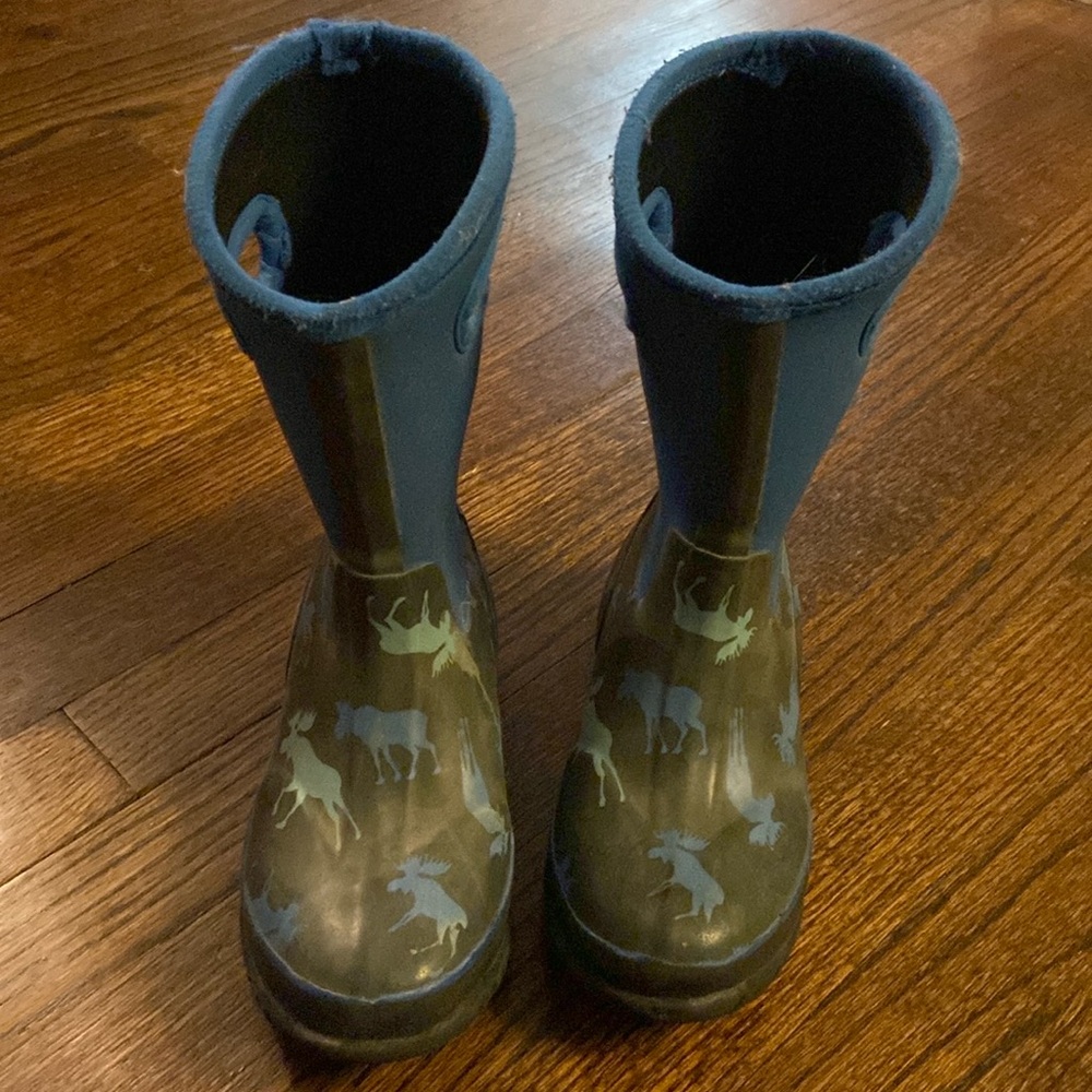 Hatley kids Neoprene waterproof lined winter boots size 13